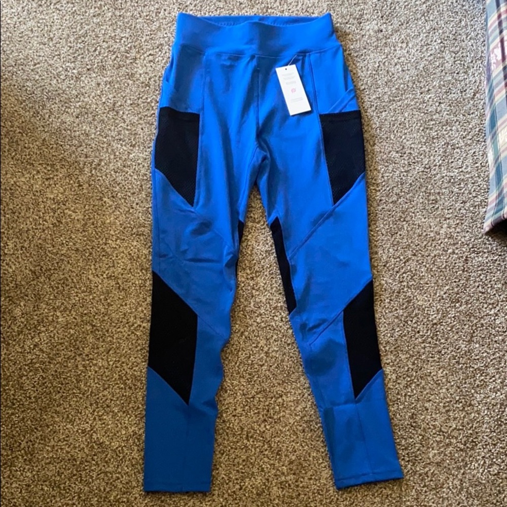NWT POP Fit leggings with pockets